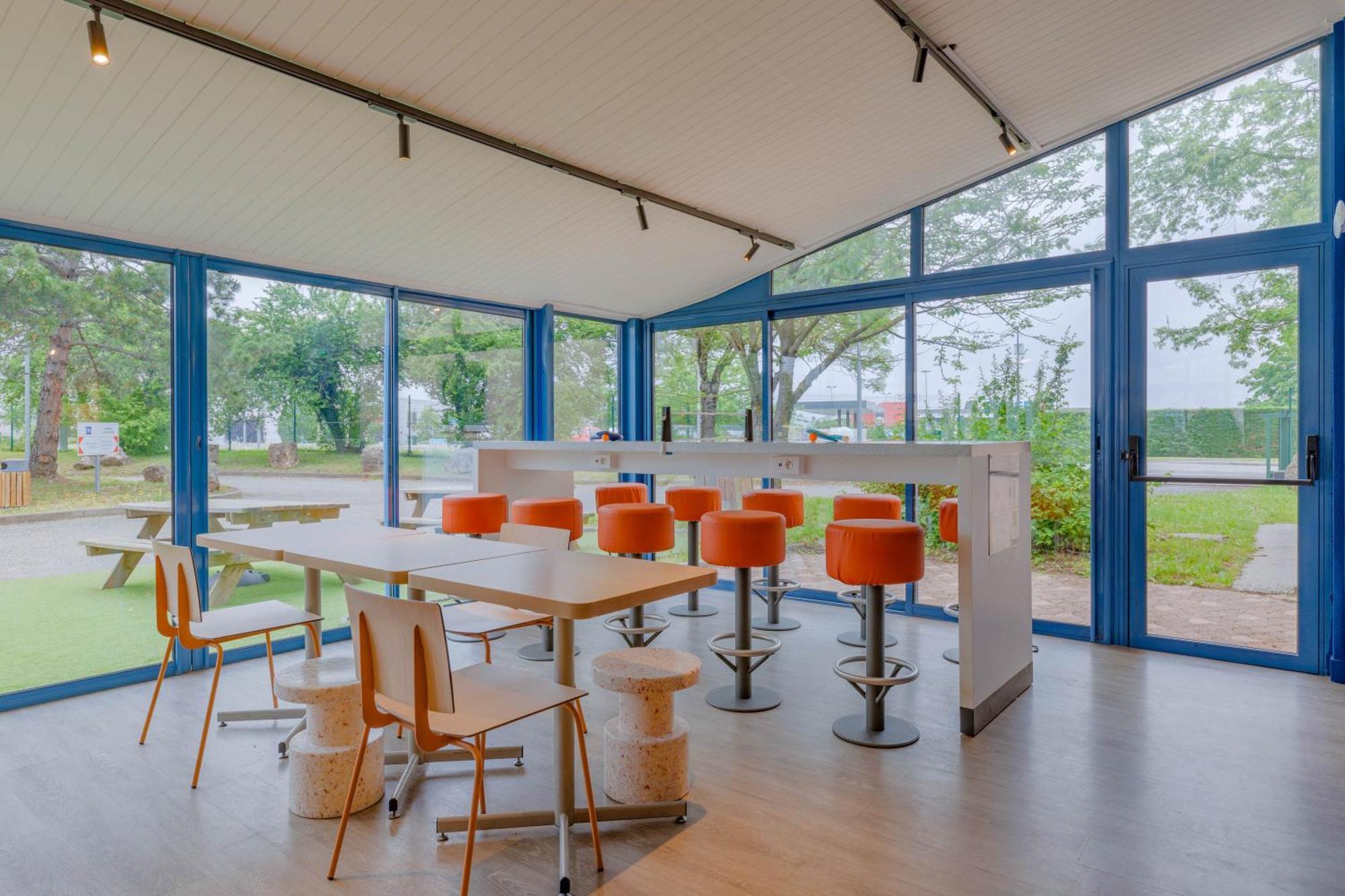 Ibis Budget Lyon Est Saint Quentin Fallavier Ngoại thất bức ảnh