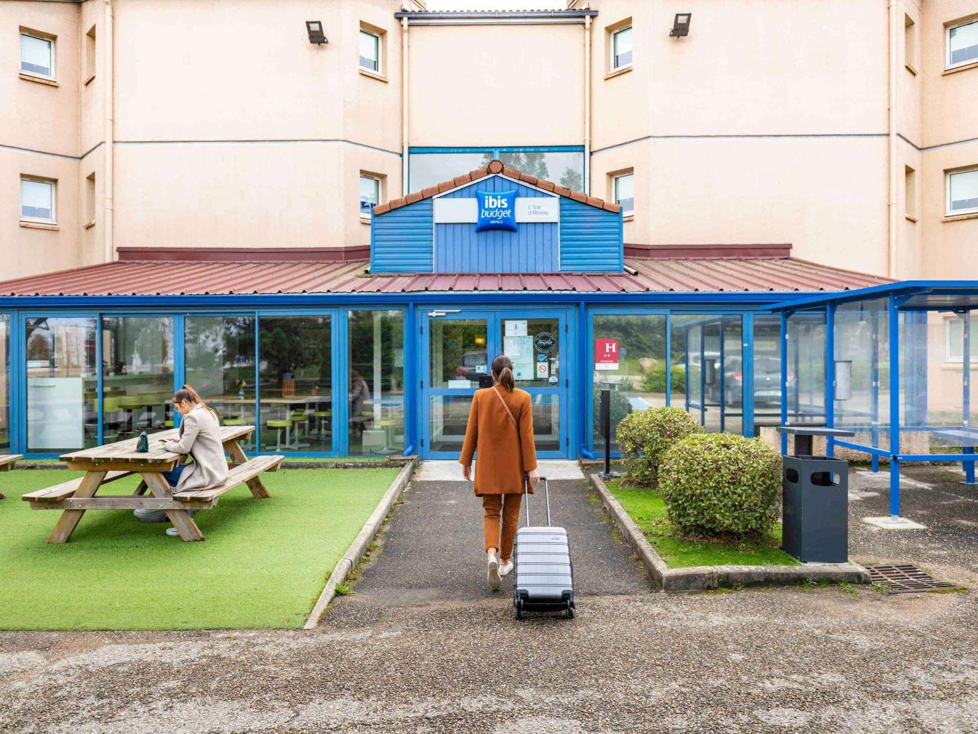 Ibis Budget Lyon Est Saint Quentin Fallavier Ngoại thất bức ảnh